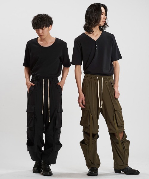 NO ID.（ノーアイディ）の「mp13792- ｲｰｼﾞｰﾜｲﾄﾞﾃｸﾉPT カーゴパンツ（カーゴパンツ・メンズ・ライトグレー/カーキ/ブラック・1/2）」の19枚目の写真