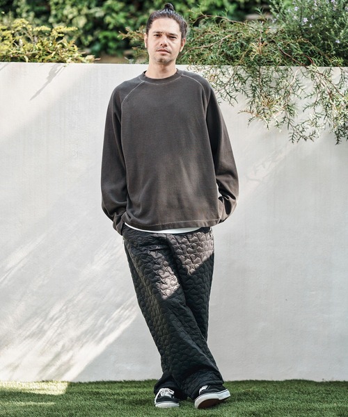 CAMBIO(カンビオ)の「mlt5284- Pigment Waffle Raglan Sleeve Cut sew カットソー(Tシャツ/カットソー・メンズ・ブラック/グレイッシュベージュ/ワイン・S/M/L)」の17枚目の写真