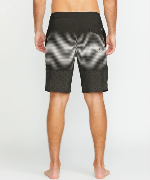 VOLCOM（ボルコム）の「【VOLCOM/ボルコム】 Lido Stripe Mod-Tech Trunks /総柄サーフトランクス・ボードショーツ・バギーショーツ(水着)（水着・メンズ・ブラック・32inch/30inch）」の7枚目の写真
