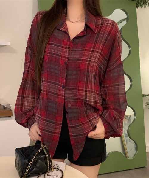 yuue' ( wear )(ユーイ)の「チェック柄ルーズシアーシャツ(シャツ/ブラウス・レディース・レッド/ホワイト/ブラック/ベージュ・FREE)」の6枚目の写真