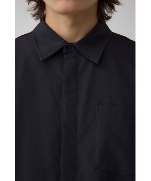 AZUL by moussy(アズールバイマウジー)の「C/T切り替え比翼半袖シャツ(シャツ/ブラウス・レディース・ブラック/グレー/ネイビー・MEDIUM/LARGE)」の6枚目の写真