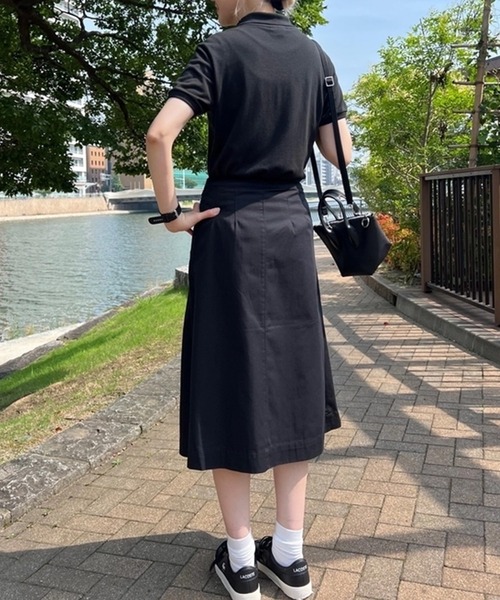 LACOSTE(ラコステ)の「ミディプリーツスカート(スカート・レディース・ブラック/キャメル・34/40/38/36)」の4枚目の写真