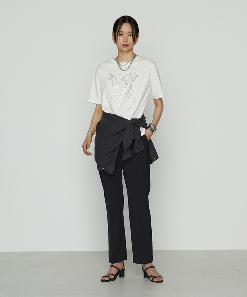 COMME CA(コムサ)の「シルキースムース Tシャツ(Tシャツ/カットソー・レディース・グレイッシュベージュ/ブラック/ホワイト・9号/11号)」の6枚目の写真