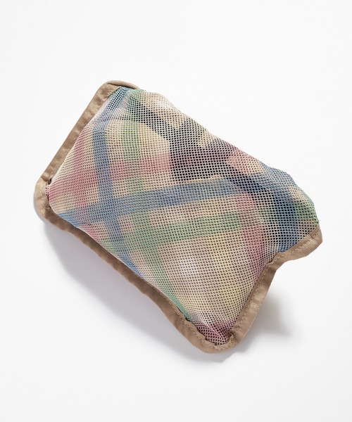 Arnold Palmer（アーノルドパーマー）の「タウン＆トラベル ポケッタブル ショルダーバッグ（ショルダーバッグ・レディース・ベージュ/ブラック・F）」の3枚目の写真