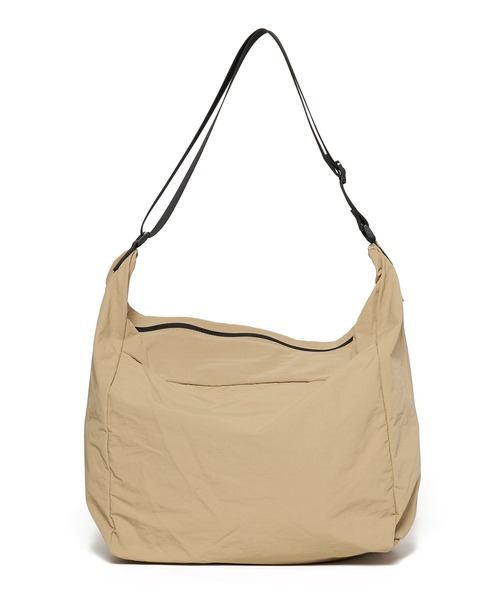 Arnold Palmer（アーノルドパーマー）の「タウン＆トラベル ポケッタブル ショルダーバッグ（ショルダーバッグ・レディース・ベージュ/ブラック・F）」の12枚目の写真