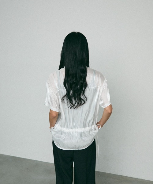 NUJOH（ヌゾ）の「Glossy Waist String Blouse / グローシー ウエスト ストリング ブラウス（シャツ/ブラウス・レディース・ホワイト/ベージュ/ブラック・FREE）」の7枚目の写真