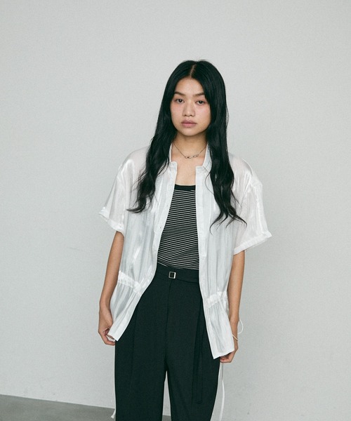 NUJOH（ヌゾ）の「Glossy Waist String Blouse / グローシー ウエスト ストリング ブラウス（シャツ/ブラウス・レディース・ホワイト/ベージュ/ブラック・FREE）」の10枚目の写真