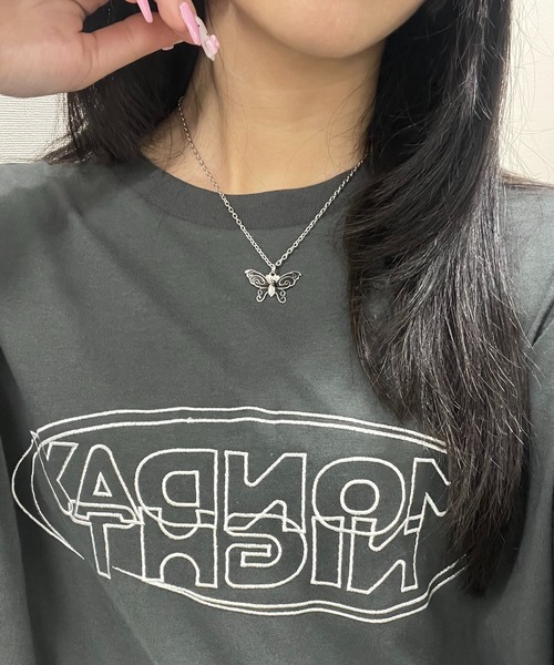 Figments(フィグメンツ)の「アンティークバタフライネックレス(ネックレス・レディース・シルバー・FREE)」の1枚目の写真