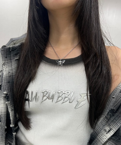 Figments(フィグメンツ)の「アンティークバタフライネックレス(ネックレス・レディース・シルバー・FREE)」の5枚目の写真