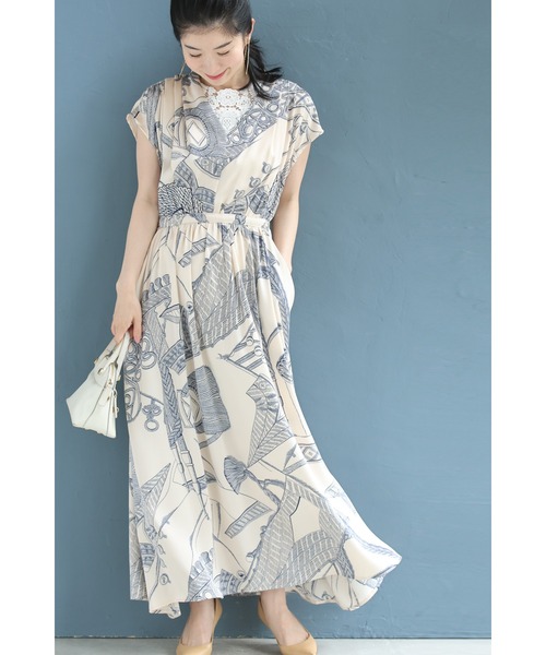 cawaii（カワイイ）の「気品ある装飾柄スカーフの艶ミディアムワンピース（ワンピース・レディース・ベージュ・FREE）」の20枚目の写真