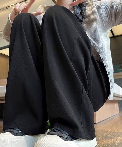 Miniministore(ミニミニストア)の「美脚デニム風ワイドパンツタック入りパンツ(デニムパンツ・レディース・ブラック/サックスブルー/アイボリー・FREE)」の9枚目の写真