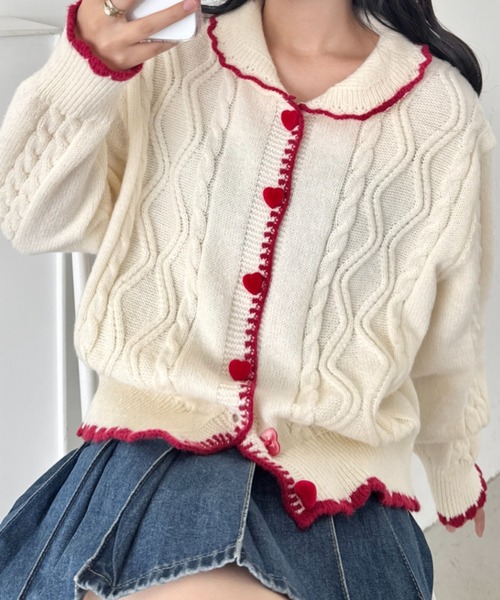 SOLLON.(ソルロン)の「ハートボタンバイカラーケーブルニットカーディガン(カーディガン/ボレロ・レディース・アイボリー/グレー・FREE)」の3枚目の写真