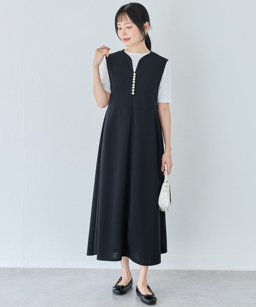 INCEDE（インシード）の「ビッグパール キーネックジャンパースカート（ワンピース・レディース・ブラック・LL/M/L）」の2枚目の写真
