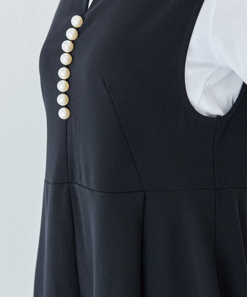 INCEDE（インシード）の「ビッグパール キーネックジャンパースカート（ワンピース・レディース・ブラック・LL/M/L）」の14枚目の写真