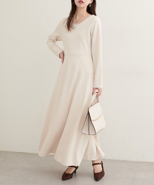 natural couture(ナチュラルクチュール)の「WEB限定/〈osono〉前後2WAYカットジョーゼットフレアワンピース(ワンピース・レディース・ブラウン/ブラック/オフホワイト・MEDIUM/LARGE)」の7枚目の写真