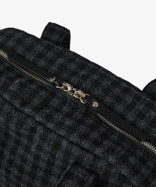 aeae（エーイーエーイー）の「EMBROIDERY TOTE BAG（トートバッグ・レディース・ネイビー/グレー/ブラック・FREE）」の8枚目の写真