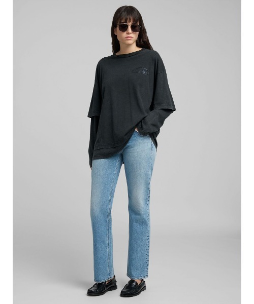 REPLAY(リプレイ)の「オーバーサイズ・ラウンドネックロングTシャツ(Tシャツ/カットソー・レディース・ダークブラック・MEDIUM/SMALL/X-SMALL/XX-SMALL)」の2枚目の写真