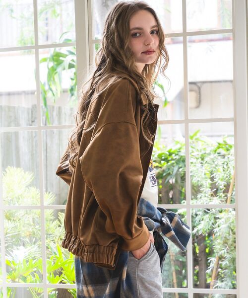 RETRO GIRL（レトロガール）の「スエードBZ（ブルゾン・レディース・ブラウン/キャメル/チャコールグレー・FREE）」の4枚目の写真