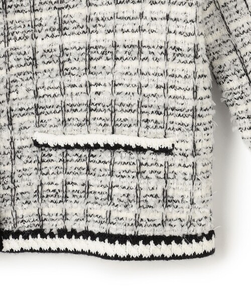 TOCCA(トッカ)の「FLUFFY PATH ニットジャケット(カーディガン/ボレロ・レディース・ライトグリーン系/ブラック系5・SMALL/MEDIUM)」の5枚目の写真