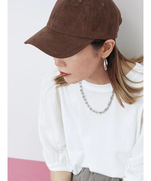 Samansa Mos2 blue（サマンサモスモスブルー）の「スエードロゴ刺繍キャップ（ハット・レディース・ブラック/ライトベージュ/ブラウン・F）」の2枚目の写真