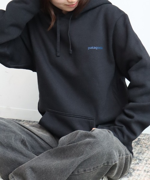 patagonia（パタゴニア）の「【PATAGONIA/パタゴニア】BOARDSHORT LOGO UPRISAL HOODY/ボードショーツ ロゴ アップライザル フーディ（パーカー・メンズ・ブラック/ブルー・XS/S/M/L/XL）」の5枚目の写真