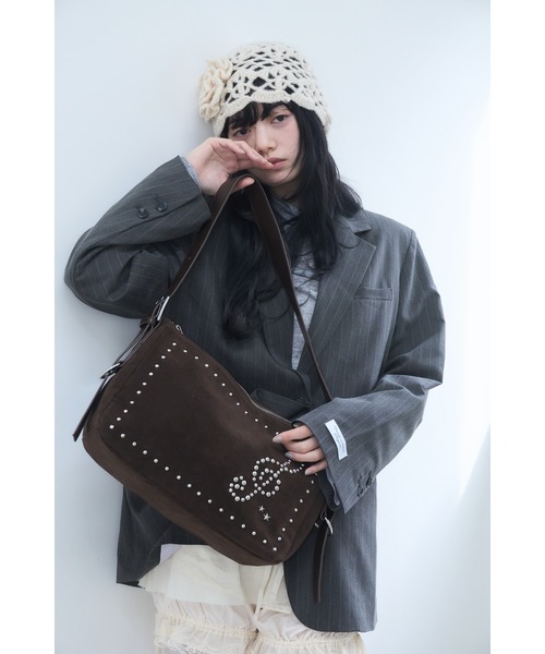 Smyeon(スミョン)の「Assortment studded shoulder bag/アソートスタッズショルダーバッグ(ショルダーバッグ・レディース・ホワイト/ブラック/ブラウン・FREE)」の14枚目の写真