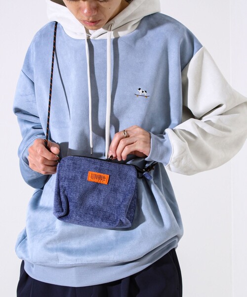 UNIVERSAL OVERALL（ユニバーサルオーバーオール）の「【UNIVERSAL OVERALL】Uneven dyeing blanket サコッチ（ショルダーバッグ・メンズ・ブラック/ネイビー/ブラウン/オフホワイト/オレンジ・FREE）」の6枚目の写真