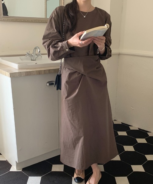FREE STYLISTS(フリー スタイリスト)の「YUGA_YGMC Cross drape dress(ワンピース・レディース・ブラウン/オフホワイト・FREE)」の14枚目の写真