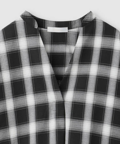 Mac-House(マックハウス)の「milli de l'air Key-Neck Check Blouse/キーネックチェックブラウス(シャツ/ブラウス・レディース・ブラック/オフホワイト・M)」の12枚目の写真