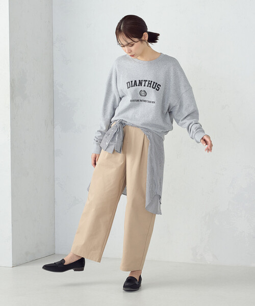 COMME CA ISM(コムサイズム)の「カレッジロゴスウェット(スウェット・レディース・ネイビー/グレー・SMALL/MEDIUM/LARGE/X-LARGE)」の4枚目の写真