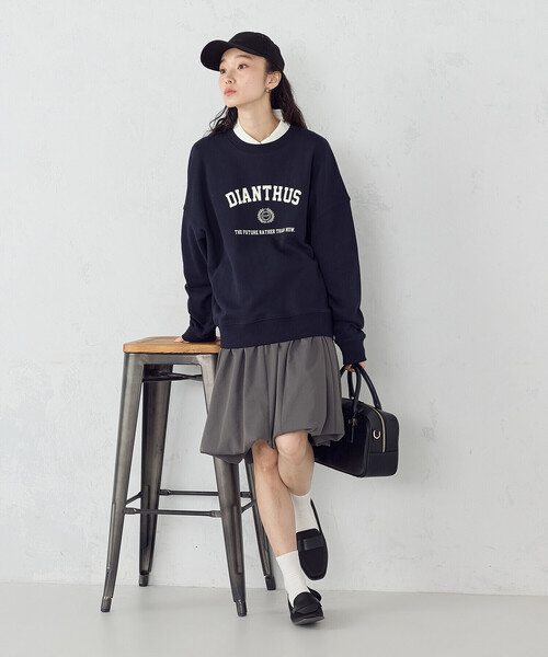 COMME CA ISM(コムサイズム)の「カレッジロゴスウェット(スウェット・レディース・ネイビー/グレー・SMALL/MEDIUM/LARGE/X-LARGE)」の17枚目の写真