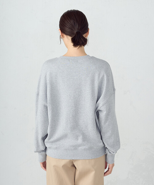 COMME CA ISM(コムサイズム)の「カレッジロゴスウェット(スウェット・レディース・ネイビー/グレー・SMALL/MEDIUM/LARGE/X-LARGE)」の9枚目の写真