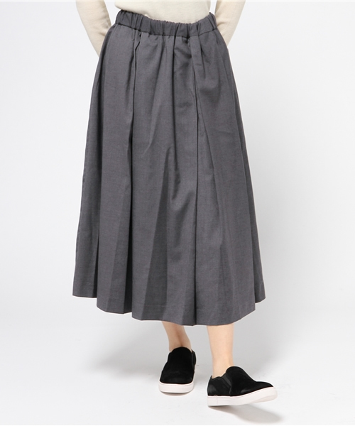 MOUSSY（マウジー）の「GATHER TUCK T/R M SK Ⅱ（スカート・レディース・ブラック/ブラウン/グレー・2/1）」の2枚目の写真