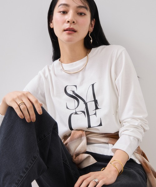 VIS(ビス)の「フォト&ロゴアソートロングスリーブTシャツ(Tシャツ/カットソー・レディース・ホワイト/ホワイト系その他/ベージュ・FREE)」の3枚目の写真