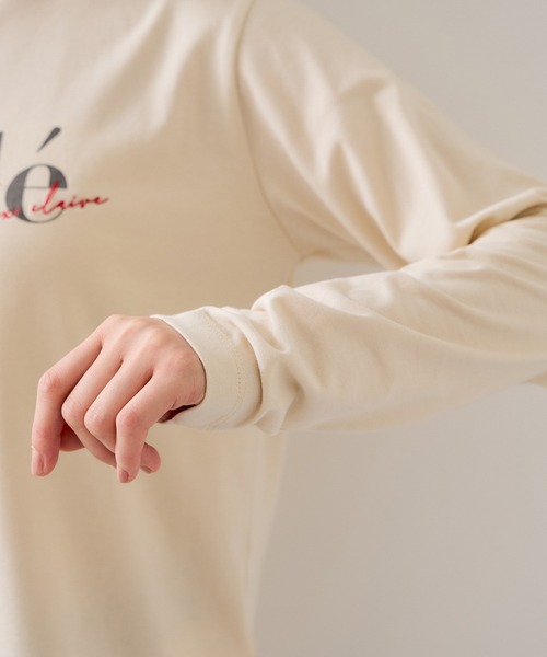 VIS(ビス)の「フォト&ロゴアソートロングスリーブTシャツ(Tシャツ/カットソー・レディース・ホワイト/ホワイト系その他/ベージュ・FREE)」の4枚目の写真