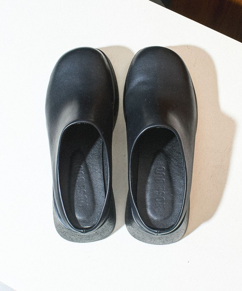 ROSE BUD(ローズバッド)の「CLOG SHOES(スリッポン・レディース・ブラウン/ブラック・36/37/38)」の2枚目の写真