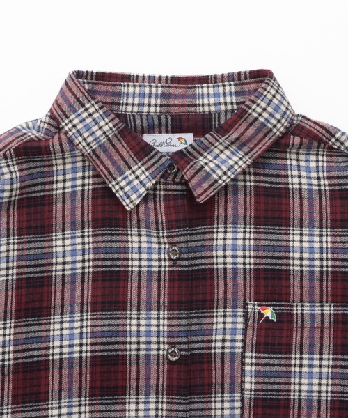 Arnold Palmer(アーノルドパーマー)の「サイドシャーリング 先染めチェック シャツ(シャツ/ブラウス・レディース・ベージュ/ブルー/レッド・S/L/M)」の13枚目の写真