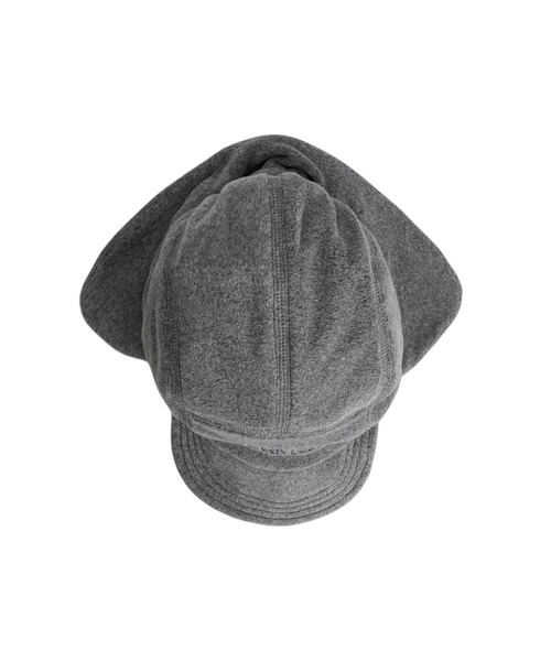 ARKnets（アークネッツ）の「MARMOT CAPITAL / マーモットキャピタル：POLARTECH FLEECE ERA FLAP CAP：24FW-G-05[PIE]（キャップ・メンズ・ライトグレー・FREE）」の2枚目の写真