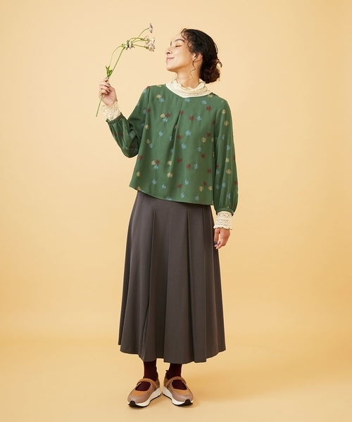 Jocomomola（ホコモモラ）の「ベアスムース ハイネックレースカットソー（Tシャツ/カットソー・レディース・カーキ/オレンジ/ベージュ/ブルー/ブラック/ボルドー/ダークインディゴブルー・40）」の9枚目の写真