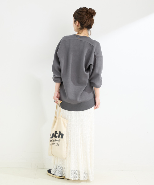 B.C STOCK（ベーセーストック）の「手洗い可 / ニュアンスシルエットニットプルオーバー（ニット/セーター・レディース・ブラック/サックスブルー/チャコールグレー/レッド・FREE）」の8枚目の写真