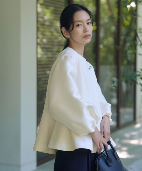 green label relaxing（グリーンレーベルリラクシング）の「［size SHORTあり］fleurie(フルリー) フォルム ジャケット（ノーカラージャケット・レディース・オフホワイト/ベージュ/ネイビー・FREE/SHORT）」の7枚目の写真