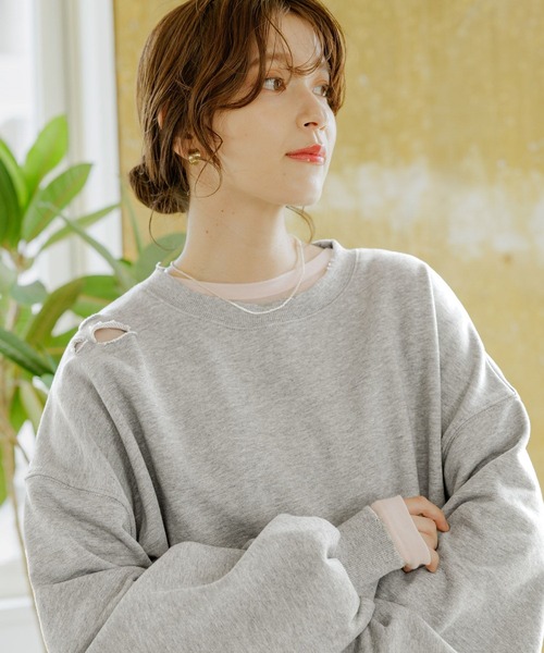 studio CLIP（スタディオクリップ）の「【WEB限定】ダメージルーズスウェット（スウェット・レディース・スミクロ/杢グレー・FREE）」の3枚目の写真