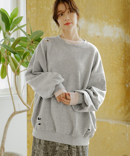 studio CLIP（スタディオクリップ）の「【WEB限定】ダメージルーズスウェット（スウェット・レディース・スミクロ/杢グレー・FREE）」の4枚目の写真