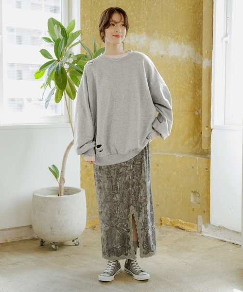 studio CLIP（スタディオクリップ）の「【WEB限定】ダメージルーズスウェット（スウェット・レディース・スミクロ/杢グレー・FREE）」の9枚目の写真