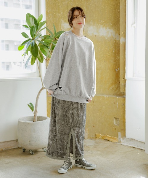 studio CLIP（スタディオクリップ）の「【WEB限定】ダメージルーズスウェット（スウェット・レディース・スミクロ/杢グレー・FREE）」の10枚目の写真