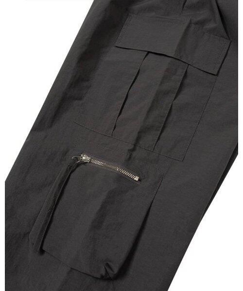 MOAA(モア)の「ラッスルジッパーカーゴパンツ(チャコール)(その他パンツ・レディース・その他・SMALL/MEDIUM)」の5枚目の写真