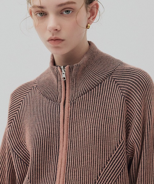 PUBLIC TOKYO（パブリックトウキョウ）の「＊完売間近＊ダブルリブリバードライバーズニット【リバーシブル/2WAY】（ニット/セーター・レディース・ベージュ/ネイビー/ピンク・FREE）」の9枚目の写真