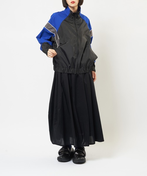 gomme(ゴム)の「ミックスタフタ ラインタフタブルゾン(ブルゾン・レディース・ブラック・MEDIUM)」の15枚目の写真