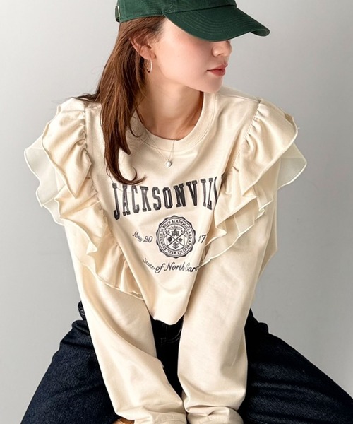 mily bilet(ミウィビレット)の「【mily bilet】チュールとフリルで甘く着る。ダブルフリルカレッジロゴ刺繍スウェット(スウェット・レディース・チャコール/ベージュ/オートミール/ネイビー・SMALL/MEDIUM/LARGE/X-LARGE)」の7枚目の写真