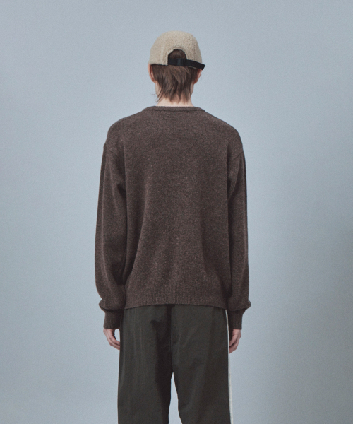 Rest&Recreation(レストアンドレクリエーション)の「LOGO CREW NECK SWEATER - BROWN(ニット/セーター・メンズ・その他・LARGE/X-LARGE)」の5枚目の写真